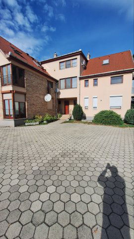 Eladó téglalakás, Gödöllőn 67.9 M Ft, 3 szobás