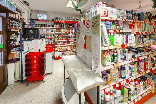 Eladó családi ház, Tótvázsonyban 180 M Ft, 4+1 szobás