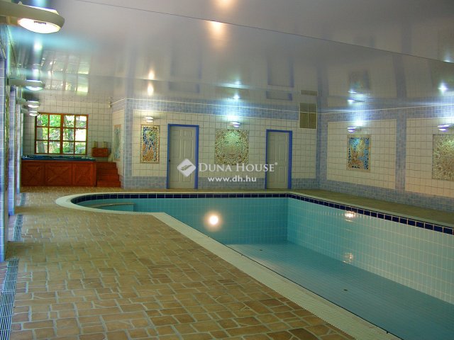 Eladó családi ház, Piliscsabán 450 M Ft, 5+3 szobás