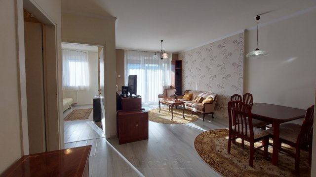 Eladó téglalakás, Budapesten, III. kerületben, Lajos utcában