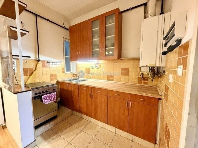 Eladó téglalakás, Budapesten, VII. kerületben 64.9 M Ft