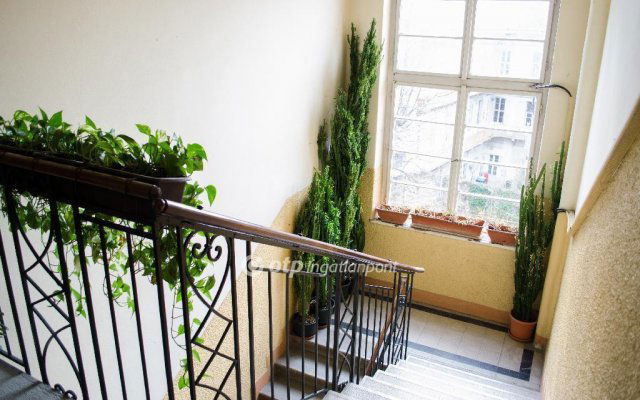 Eladó téglalakás, Budapesten, V. kerületben 112.9 M Ft, 2 szobás