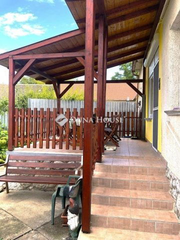 Eladó családi ház, Mohácson 87.2 M Ft, 7 szobás