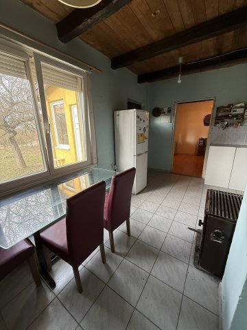 Eladó családi ház, Lovasberényben 35 M Ft, 2 szobás