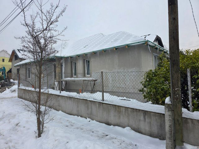 Eladó családi ház, Budapesten, XVI. kerületben, Romhány utcában