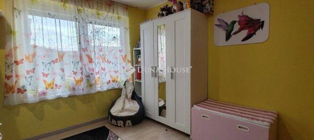 Eladó családi ház, Ócsán 89.99 M Ft, 6 szobás