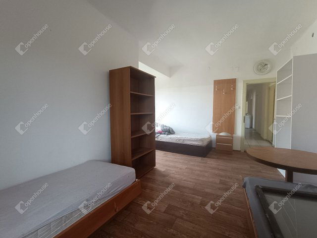 Kiadó ipari ingatlan, Sopronban 1000 E Ft / hó