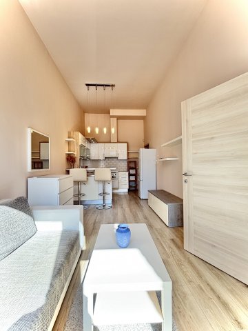 Kiadó téglalakás, albérlet, VII. kerületben, Klauzál utcában
