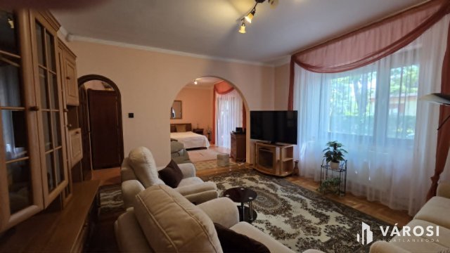 Kiadó családi ház, albérlet, Debrecenben 650 E Ft / hó