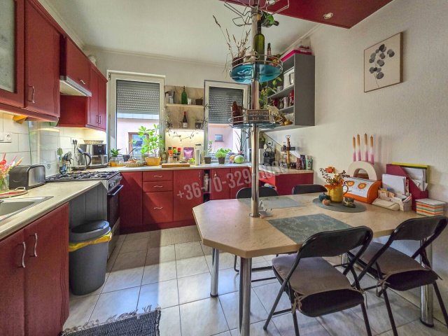 Kiadó téglalakás, albérlet, Sopronban, Ógabona téren