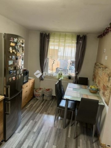 Eladó családi ház, Budakeszin 88 M Ft, 3 szobás
