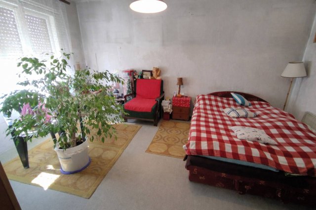 Eladó családi ház, Mohácson 32 M Ft, 4 szobás