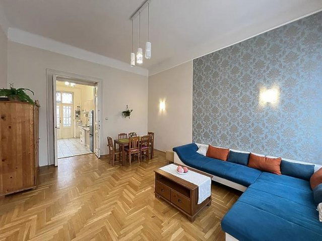 Eladó téglalakás, Budapesten, VI. kerületben 99.9 M Ft, 3 szobás