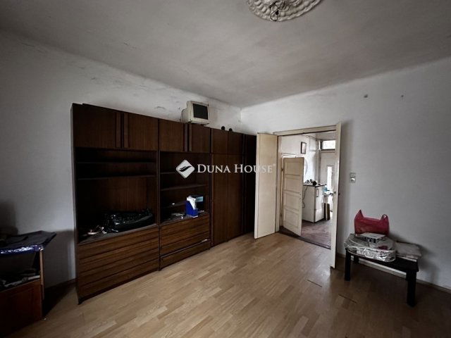 Eladó téglalakás, Budapesten, XX. kerületben 31 M Ft, 1 szobás