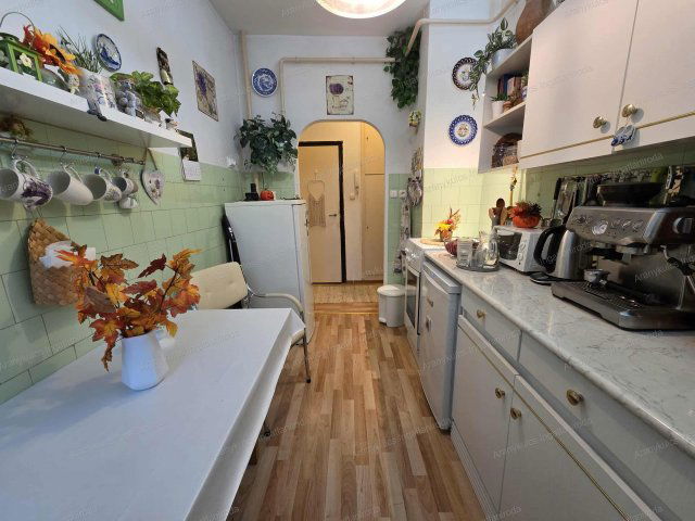 Eladó téglalakás, Gyulán 34.99 M Ft, 2 szobás