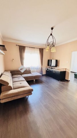 Kiadó téglalakás, albérlet, Pécsett 280 E Ft / hó, 3 szobás