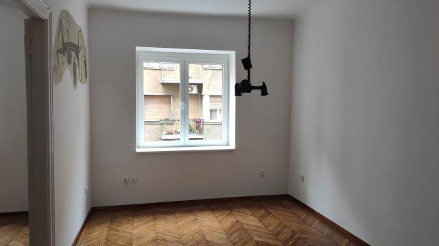 Kiadó téglalakás, albérlet, XIII. kerületben, Balzac utcában