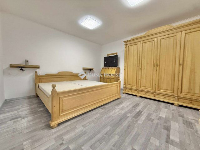 Eladó családi ház, Dunaföldváron 42.5 M Ft, 3 szobás