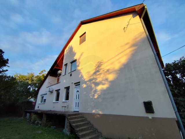 Eladó családi ház, Tökölön 64.9 M Ft, 5 szobás