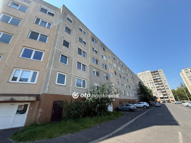 Eladó panellakás, Nyíregyházán 41.9 M Ft, 2 szobás