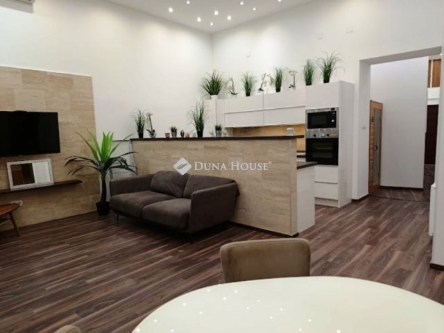 Eladó téglalakás, Budapesten, VII. kerületben 121.275 M Ft