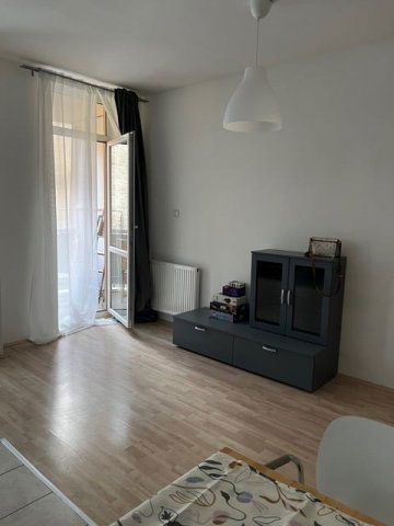 Kiadó téglalakás, albérlet, VIII. kerületben, Kőris utcában