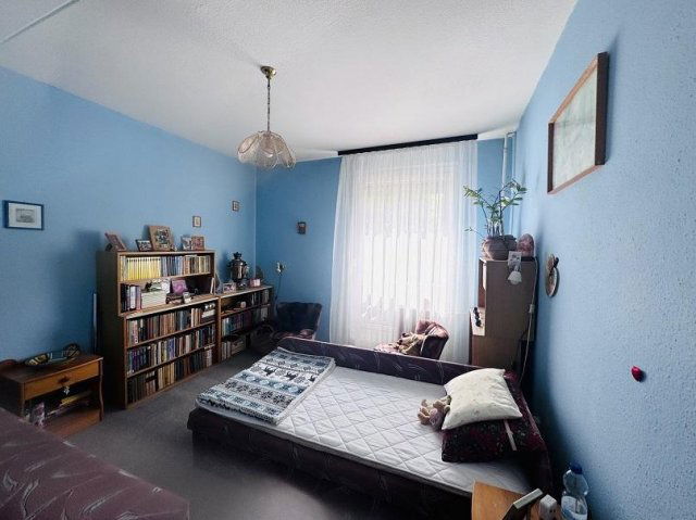 Eladó panellakás, Pécsett 38.99 M Ft, 2 szobás