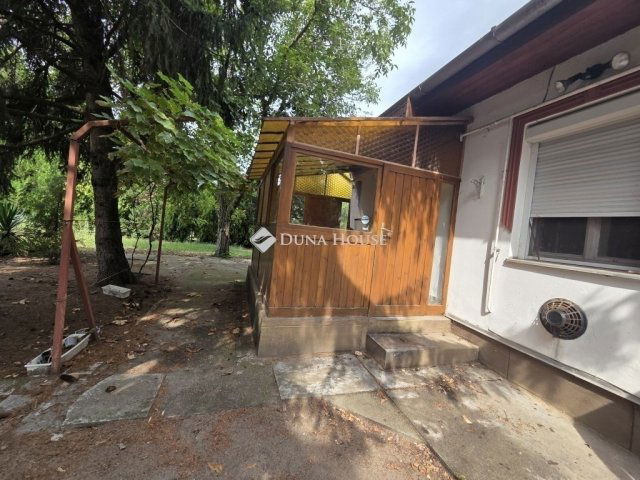 Eladó családi ház, Szatymazon 24.99 M Ft, 2 szobás