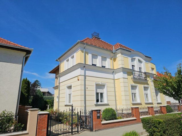 Eladó téglalakás, Kaposváron, Kassa utcában 149.5 M Ft