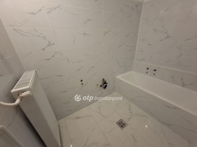 Eladó téglalakás, Lajosmizsén 47.5 M Ft, 2 szobás