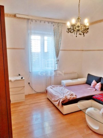 Eladó családi ház, Budapesten, XV. kerületben 32.2 M Ft