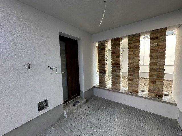 Eladó téglalakás, Vácon 92.9 M Ft, 3 szobás