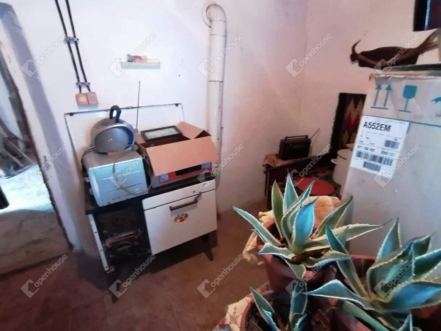 Eladó nyaraló, Pacsán 6.9 M Ft, 1 szobás / költözzbe.hu