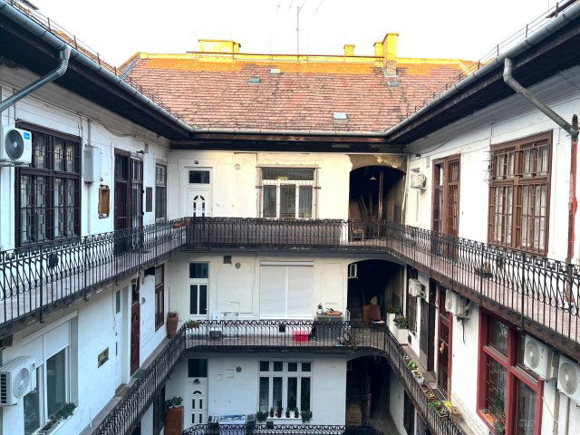 Eladó téglalakás, Budapesten, VIII. kerületben 53.9 M Ft