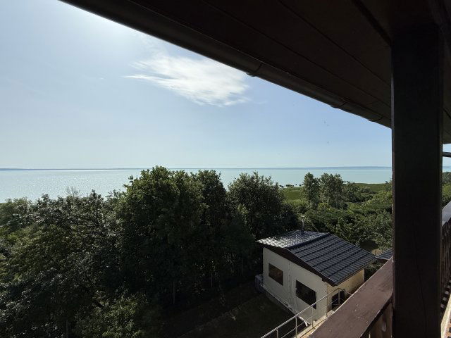 Eladó családi ház, Balatonalmádiban 520 M Ft, 5 szobás
