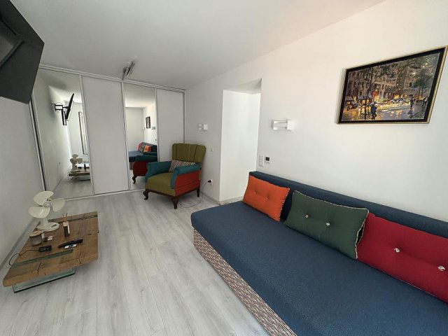 Eladó téglalakás, Budapesten, VI. kerületben 62 M Ft, 1 szobás