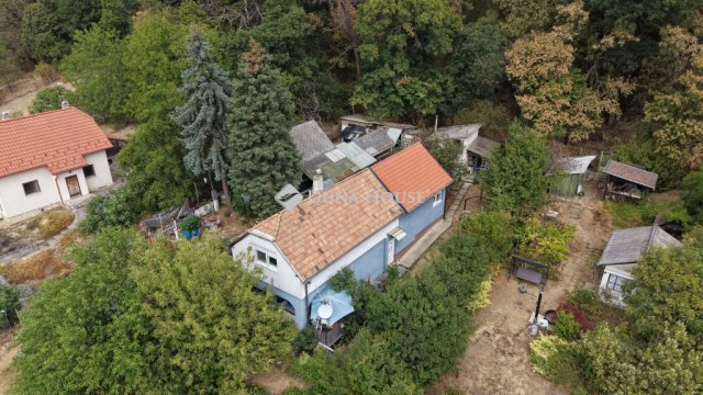 Eladó nyaraló, Tatabányán, Mámor közben 39.9 M Ft, 2 szobás