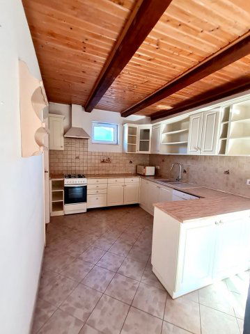 Eladó családi ház, Dunaharasztin 150 M Ft, 3+4 szobás