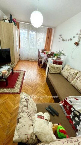 Eladó panellakás, Budapesten, III. kerületben 63.99 M Ft