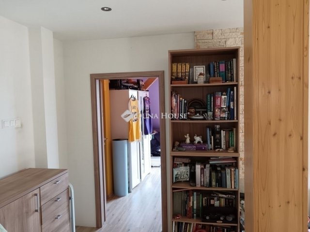 Eladó ikerház, Pécsett 115 M Ft, 6 szobás / költözzbe.hu