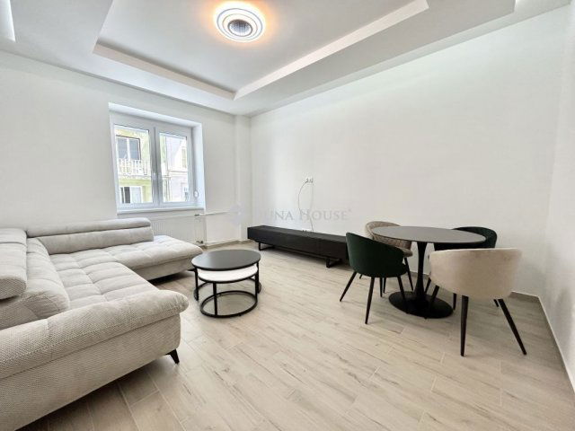 Eladó téglalakás, Budapesten, V. kerületben 119 M Ft, 1 szobás