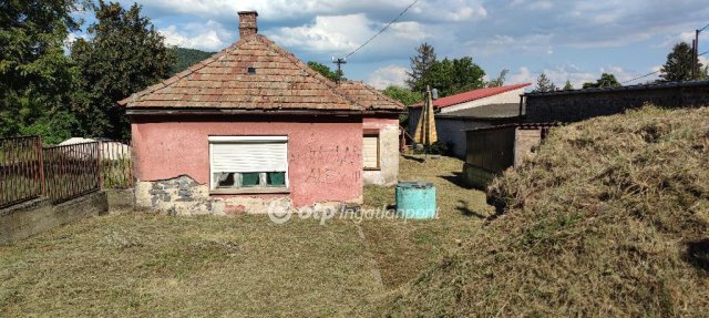 Eladó családi ház, Badacsonytomajon 45 M Ft, 2 szobás