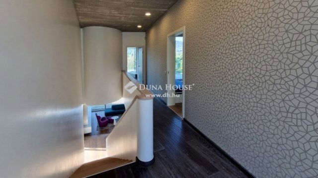 Eladó családi ház, Budapesten, III. kerületben 520 M Ft