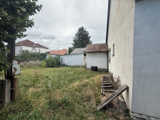 Eladó családi ház, Pécsett, Ungvár utcában 48.9 M Ft, 3 szobás