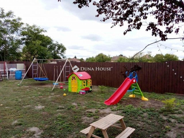 Eladó családi ház, Abonyban 41.9 M Ft, 3 szobás