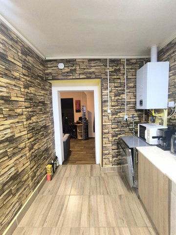 Eladó családi ház, Ercsiben 35 M Ft, 2 szobás