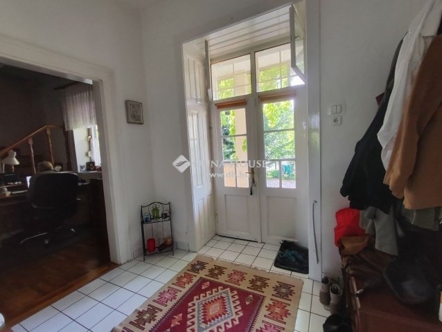 Eladó családi ház, Velencén 63 M Ft, 3 szobás