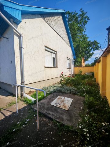 Eladó családi ház, Jászjákóhalmán 31.9 M Ft, 2 szobás