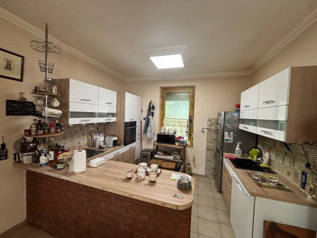 Eladó családi ház, Nyíregyházán 99.99 M Ft, 3+2 szobás