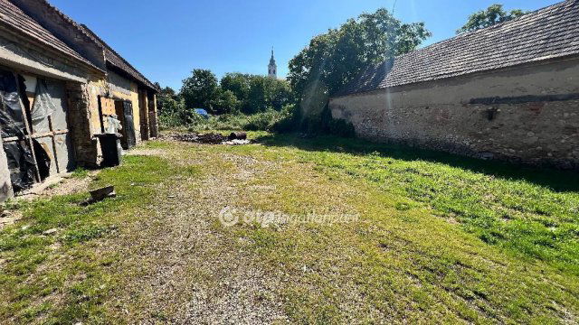 Eladó családi ház, Ugodon 43.9 M Ft, 3 szobás